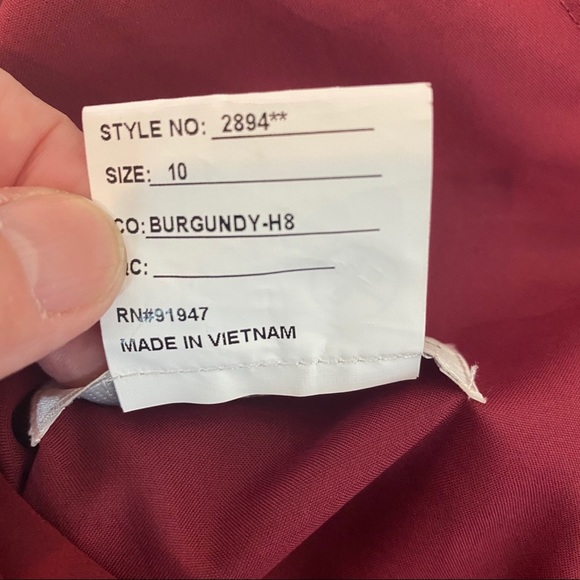 Dessy Collection burgundy #2894 chiffon formal dress - Picture 6 of 9